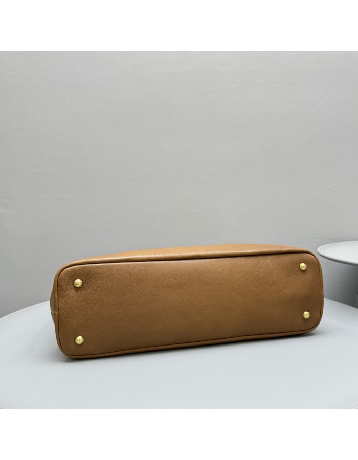Borsa Aventure in nappa MIUMIU