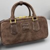 Borsa Arcadie in pelle scamosciata con imbottitura MIUMIU