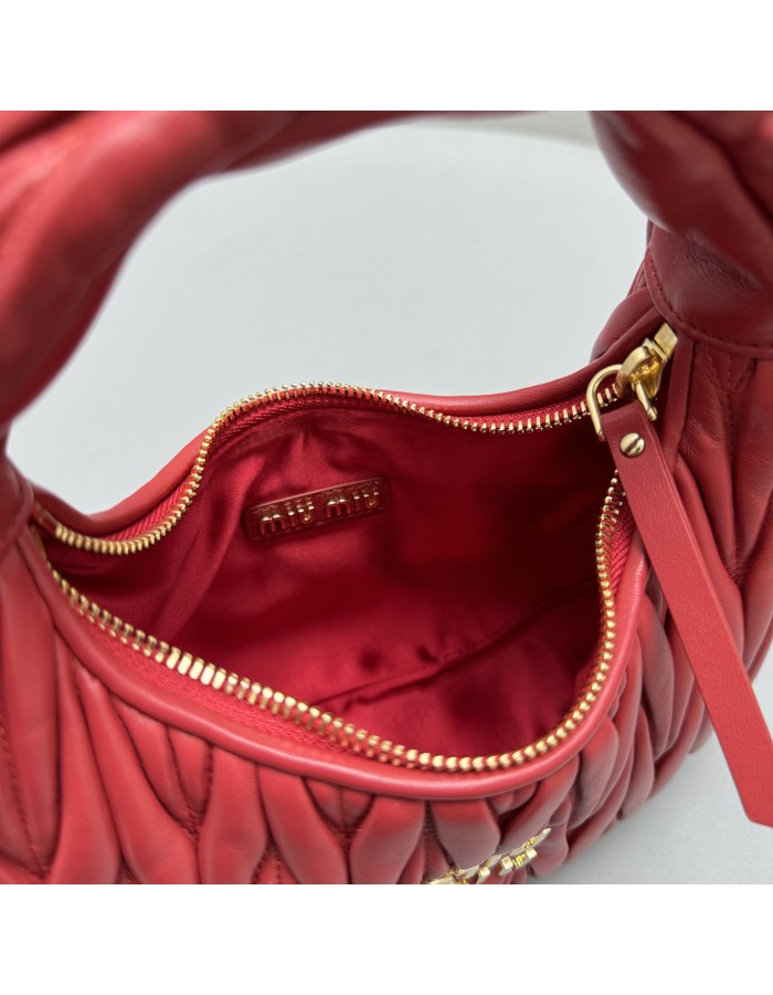 Borsa Wander in nappa matelassé MIUMIU