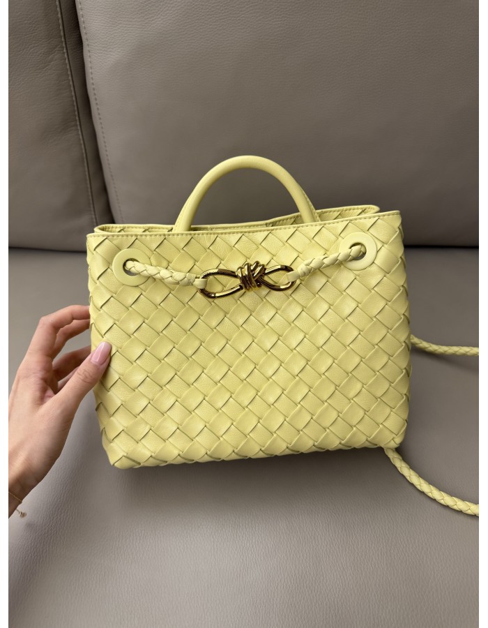 Andiamo piccola BOTTEGA VENETA