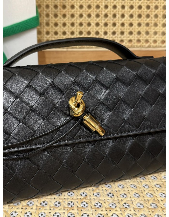 Andiamo Clutch BOTTEGA VENETA