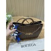 Andiamo BOTTEGA VENETA