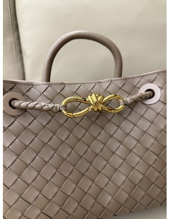 Andiamo piccola BOTTEGA VENETA