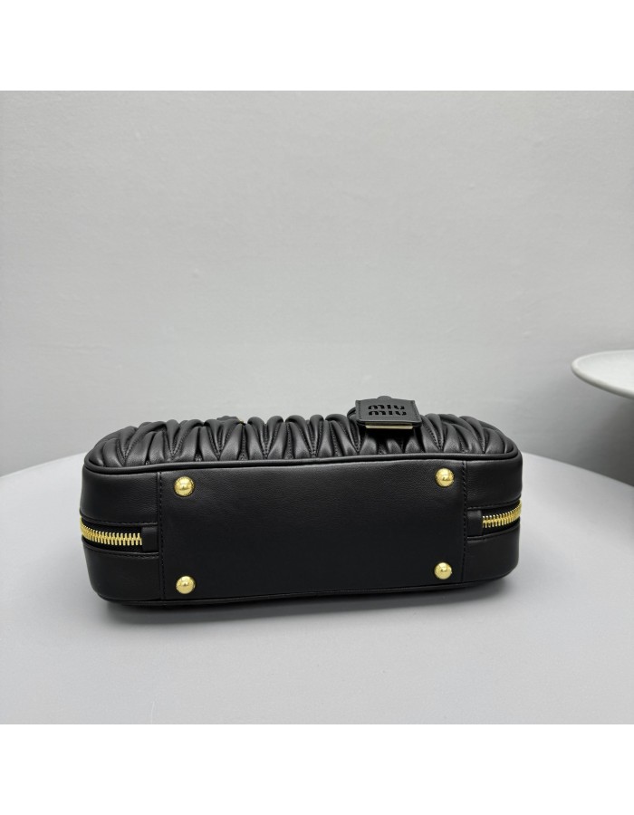 Borsa Arcadie in nappa matelassé MIUMIU