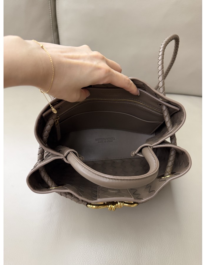 Andiamo piccola BOTTEGA VENETA