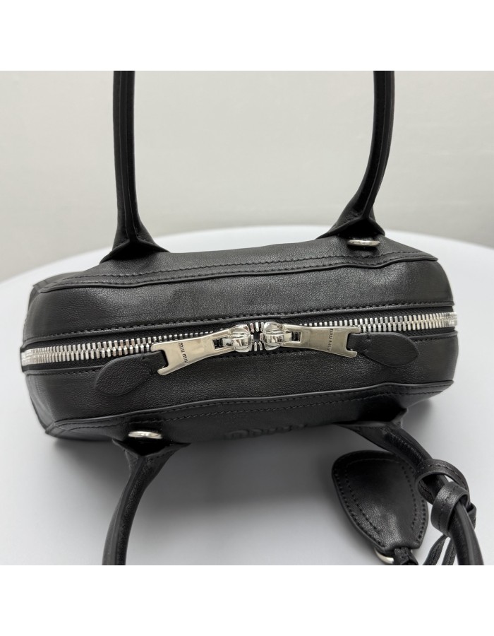 Borsa Vivant in nappa MIUMIU