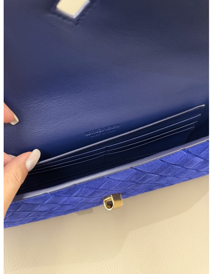 Andiamo Clutch BOTTEGA VENETA