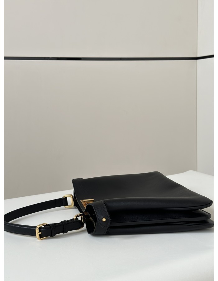 PEEKABOO SOFT MEDIUM FENDI