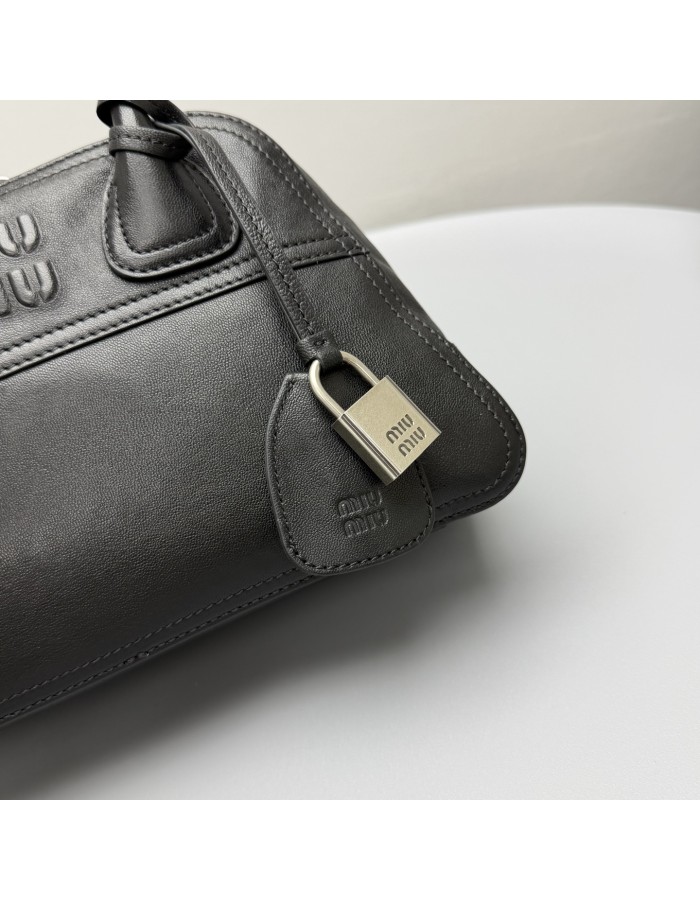 Borsa Vivant in nappa MIUMIU