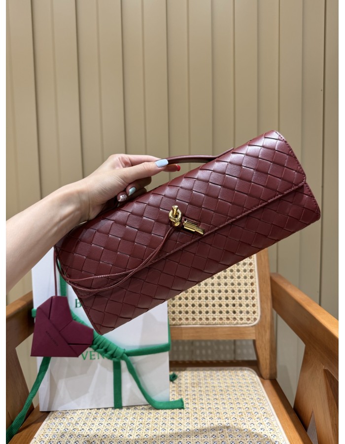 Andiamo Clutch BOTTEGA VENETA