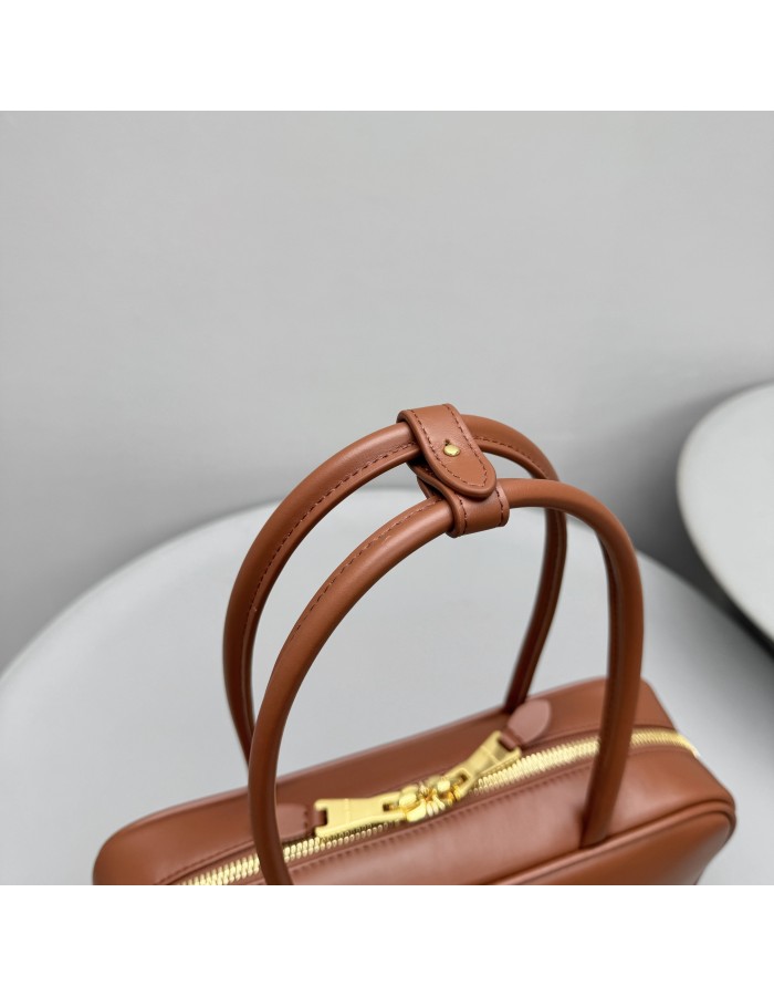 Borsa Beau in pelle MIUMIU