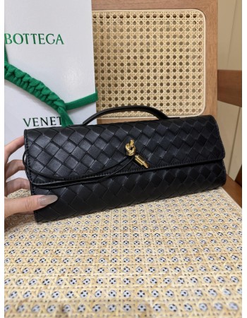 Andiamo Clutch BOTTEGA VENETA