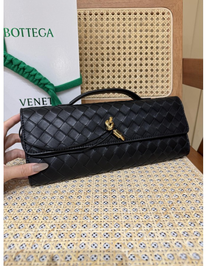 Andiamo Clutch BOTTEGA VENETA