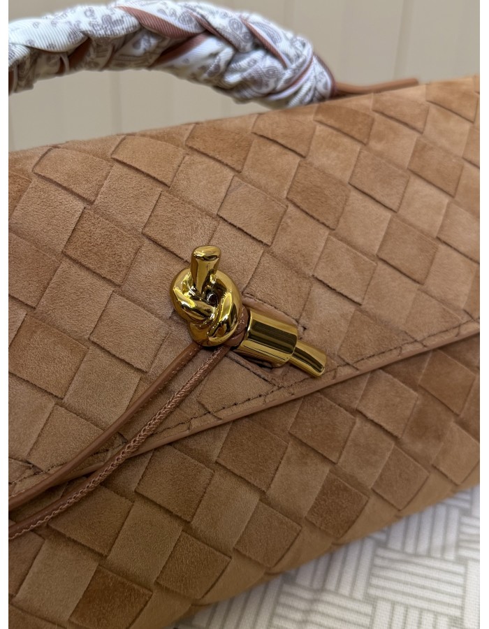 Andiamo Clutch BOTTEGA VENETA