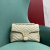 Borsa a spalla GG Marmont misura media GUCCI