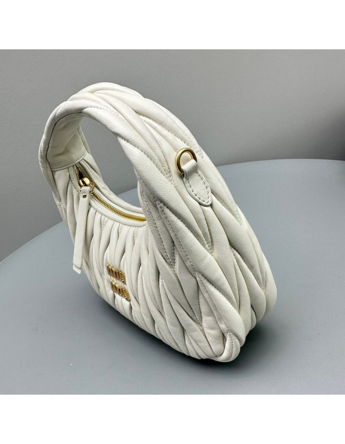 Borsa Wander in nappa matelassé MIUMIU