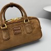 Borsa Arcadie in pelle scamosciata con imbottitura MIUMIU