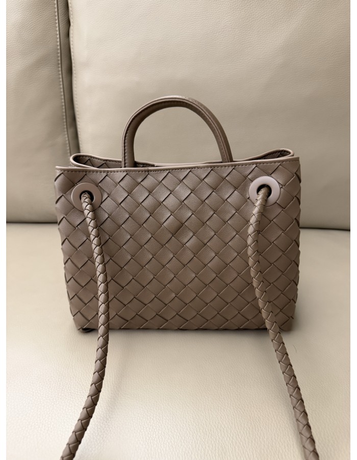 Andiamo piccola BOTTEGA VENETA
