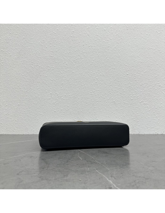 RECTANGLE IN MORBIDA PELLE DI VITELLO CELINE