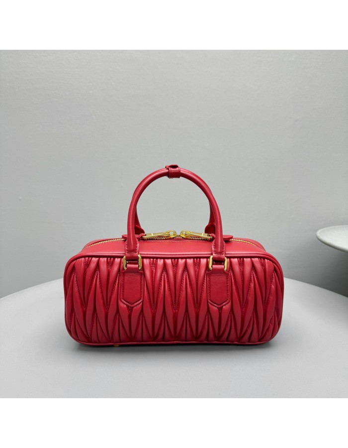 Borsa Arcadie in nappa matelassé MIUMIU