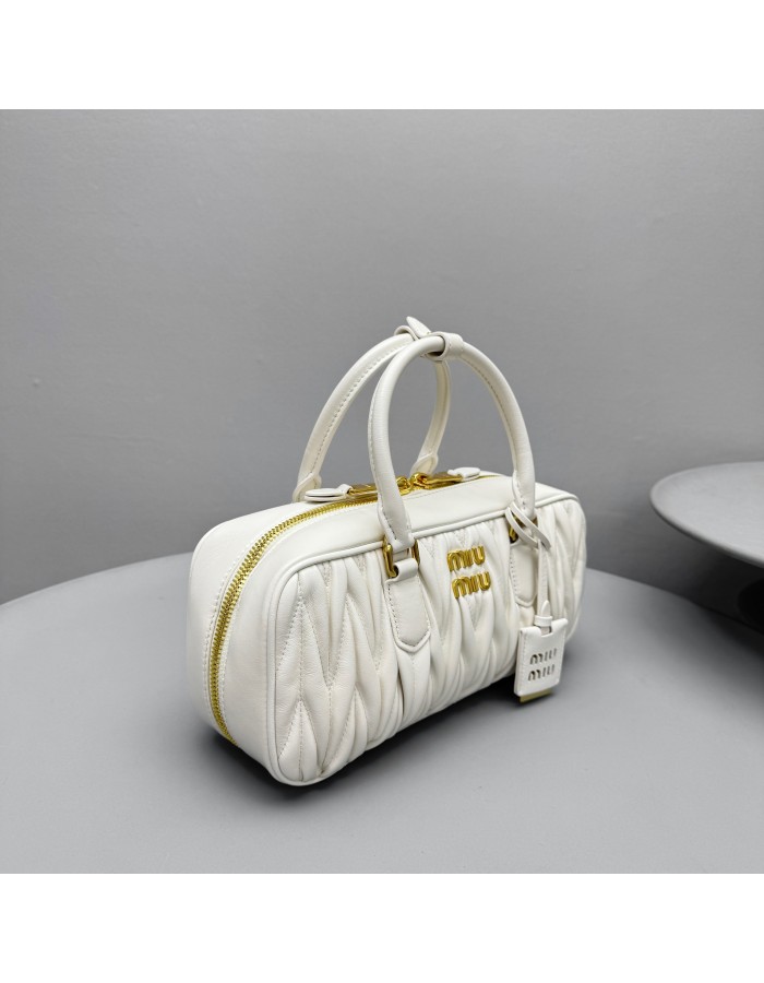 Borsa Arcadie in nappa matelassé MIUMIU