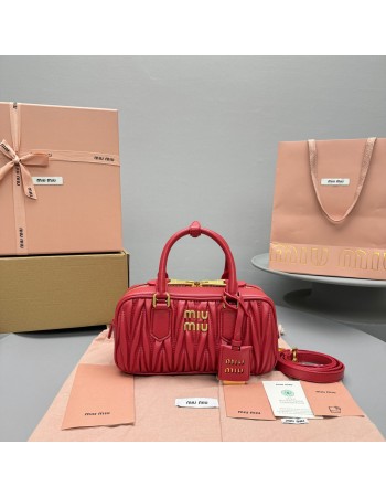 Borsa Arcadie in nappa matelassé MIUMIU