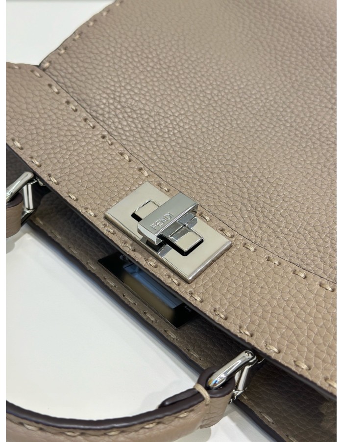 Peekaboo ISeeU Small FENDI