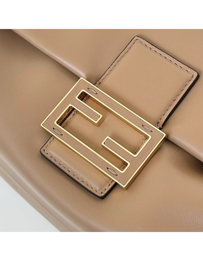 Baguette Soft Medium FENDI