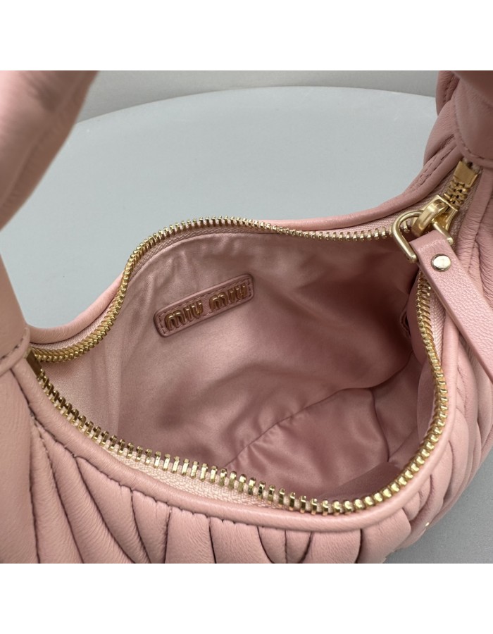 Borsa Wander in nappa matelassé MIUMIU