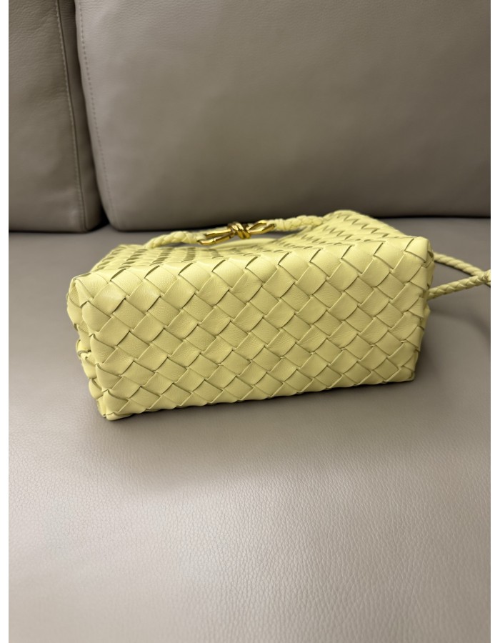 Andiamo piccola BOTTEGA VENETA