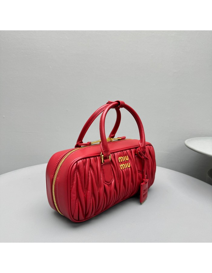 Borsa Arcadie in nappa matelassé MIUMIU
