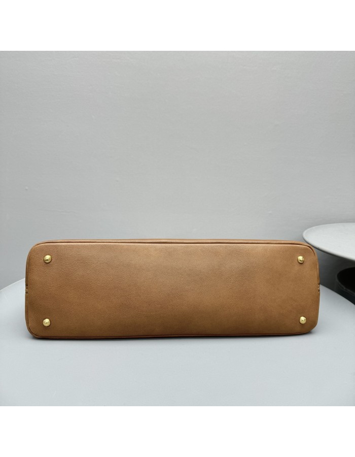 Borsa Aventure in nappa MIUMIU