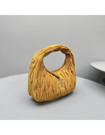 Borsa Wander in pelle scamosciata MIUMIU