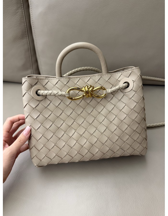 Andiamo piccola BOTTEGA VENETA