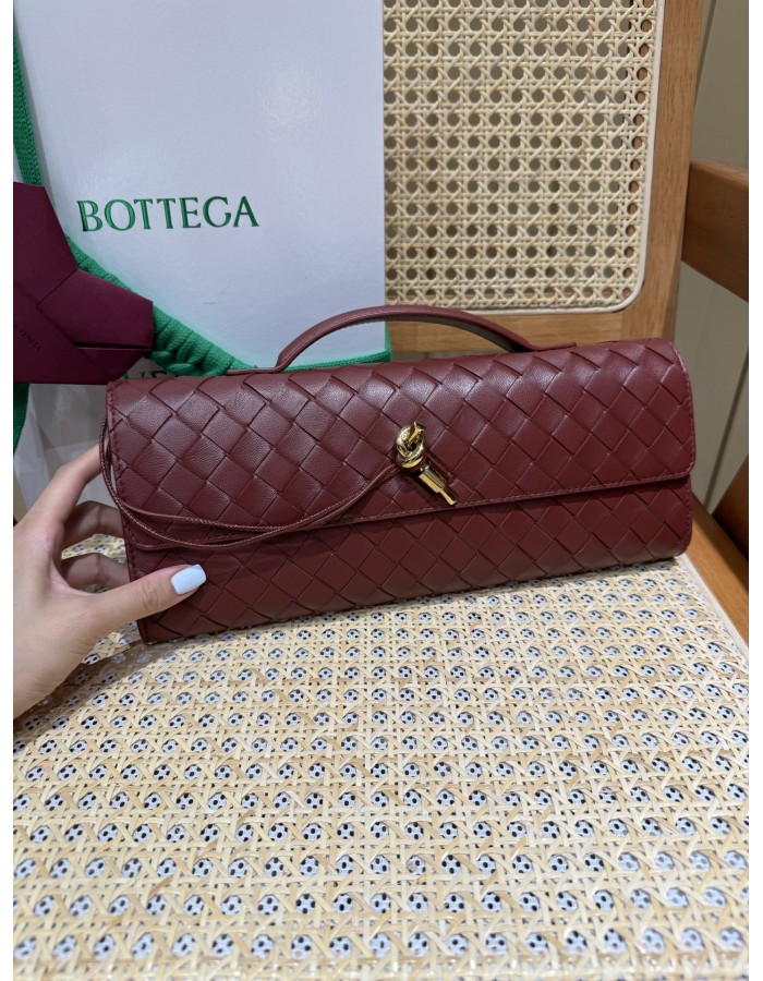 Andiamo Clutch BOTTEGA VENETA