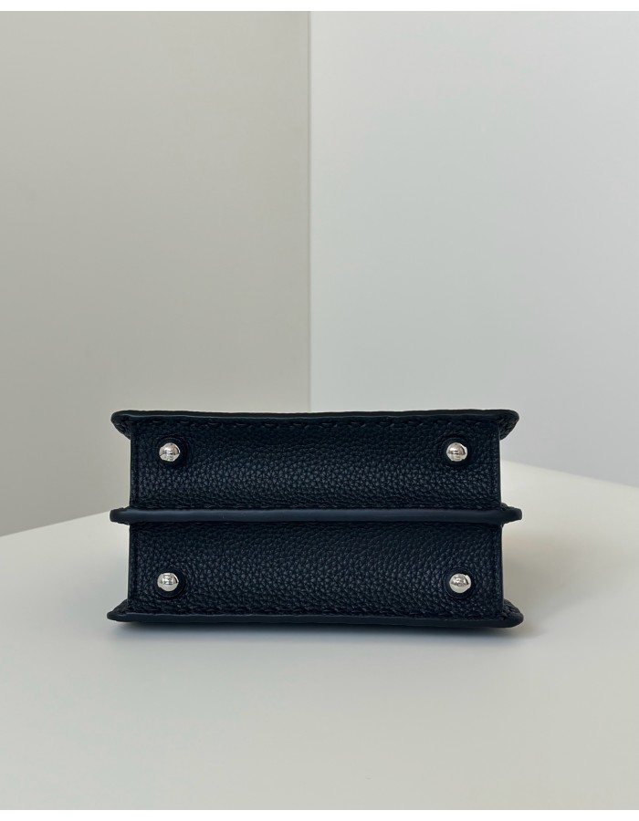 Peekaboo ISeeU Petite FENDI