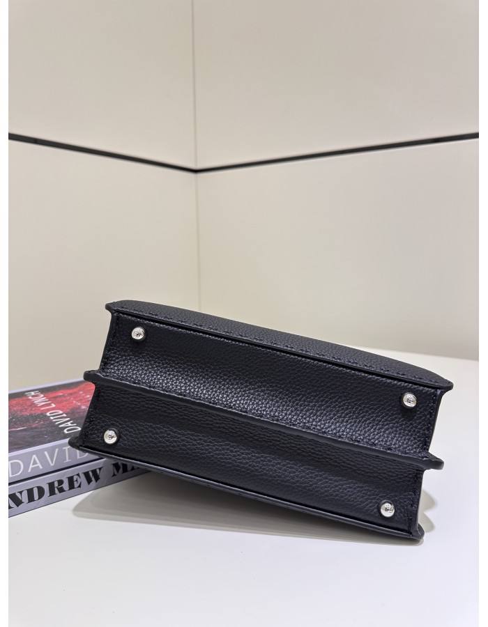 Peekaboo ISeeU Small FENDI