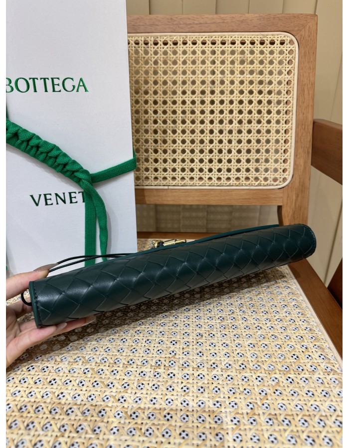 Andiamo Clutch BOTTEGA VENETA