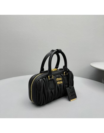 Mini borsa Arcadie in nappa matelassé MIUMIU