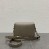 Borsa Teen Triomphe in pelle di vitello lucida CELINE