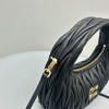 Borsa Wander in nappa matelassé MIUMIU