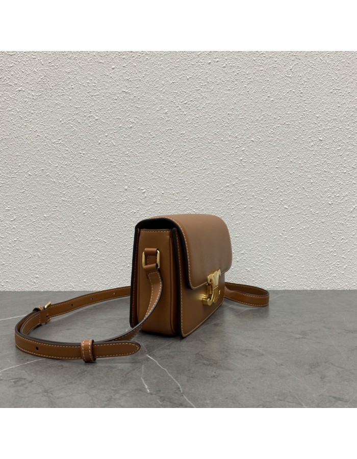 Borsa Teen Triomphe in pelle di vitello lucida CELINE
