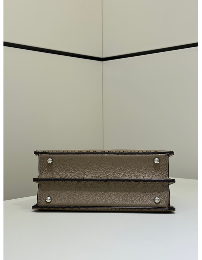 Peekaboo ISeeU Small FENDI