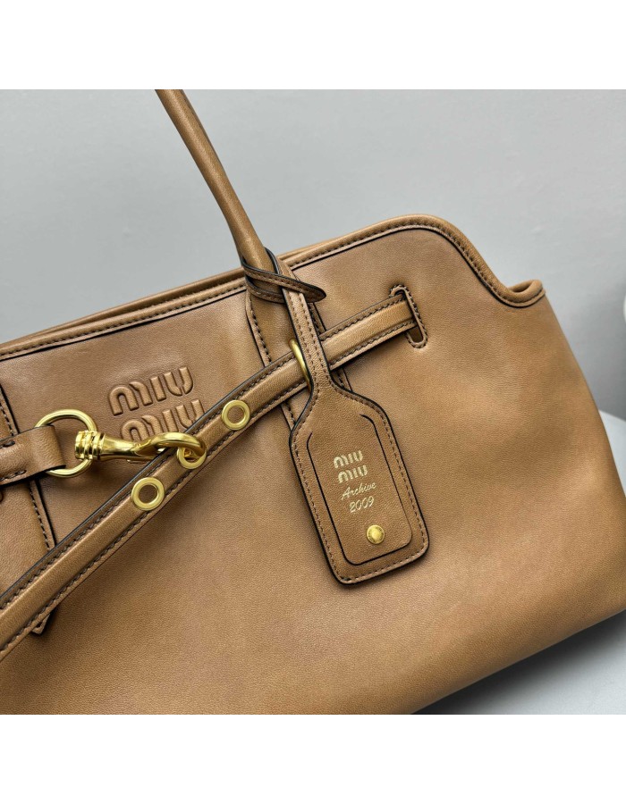 Borsa Aventure in nappa MIUMIU