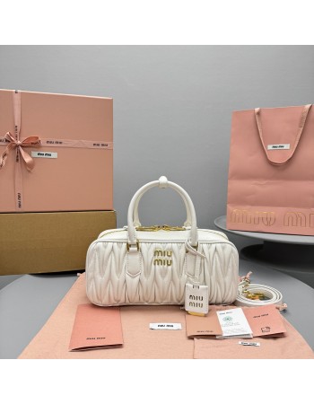 Borsa Arcadie in nappa matelassé MIUMIU