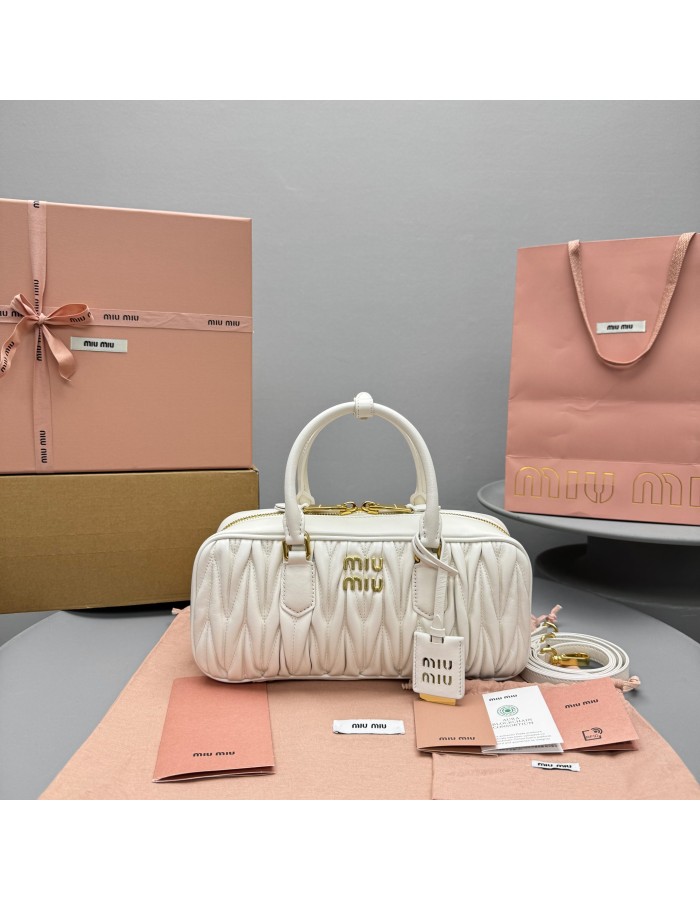 Borsa Arcadie in nappa matelassé MIUMIU