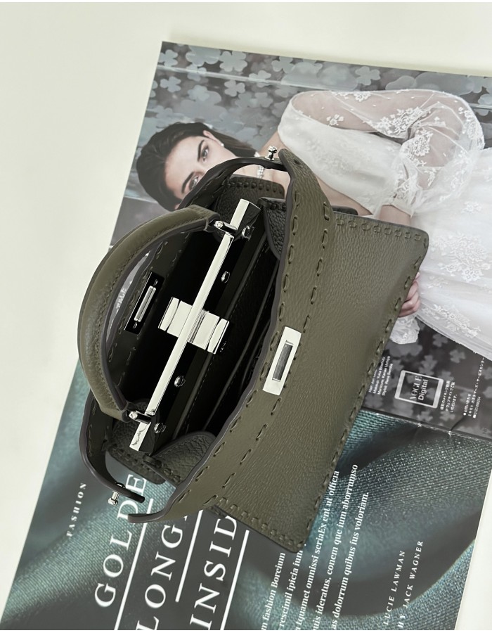 Peekaboo ISeeU Petite FENDI