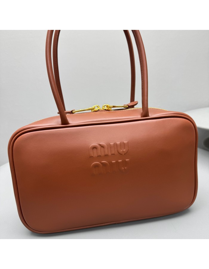 Borsa Beau in pelle MIUMIU