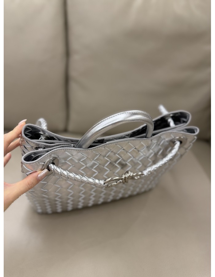 Andiamo BOTTEGA VENETA