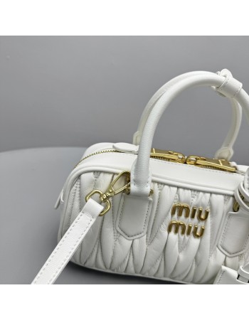 Borsa Arcadie in nappa matelassé MIUMIU